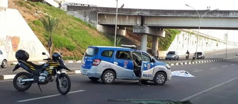 MISTÉRIO: Corpo é encontrado no complexo de viadutos da Cidade Nova, em Feira de Santana