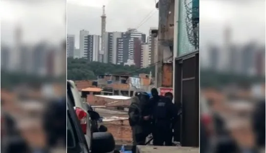 Alarme de bomba no Nordeste de Amaralina era falso; veja o trabalho do Bope  