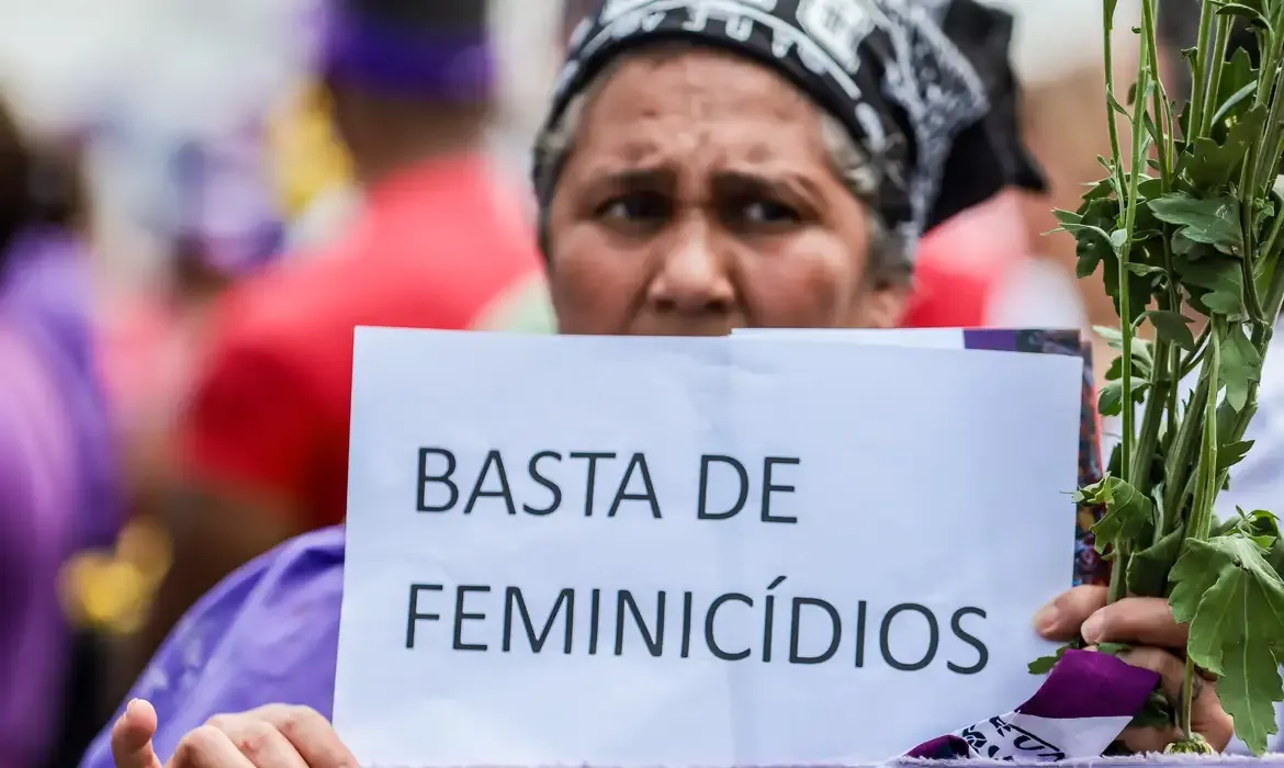 Parceiros ou exes são responsáveis por 72,9% dos feminicídios na Bahia