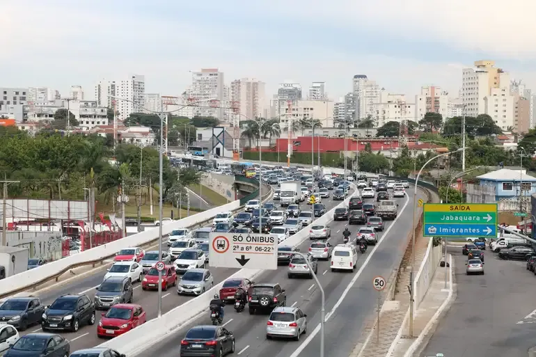 Tr&acirc;nsito Credito Rovena Rosa Ag&ecirc;ncia Brasil