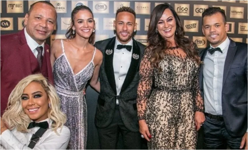 Neymar rebate desvalorização pós-Copa e pai endossa: “por que mudar?”