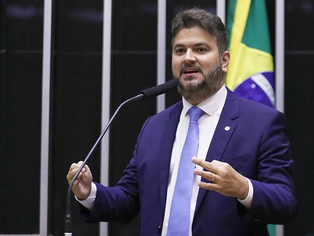 Diego Coronel (PSD), filho do senador Angelo Coronel (PSD), vota a favor de suspensão de ação contra Ramagem que pode beneficiar Bolsonaro | Foto: divulgação/Câmara