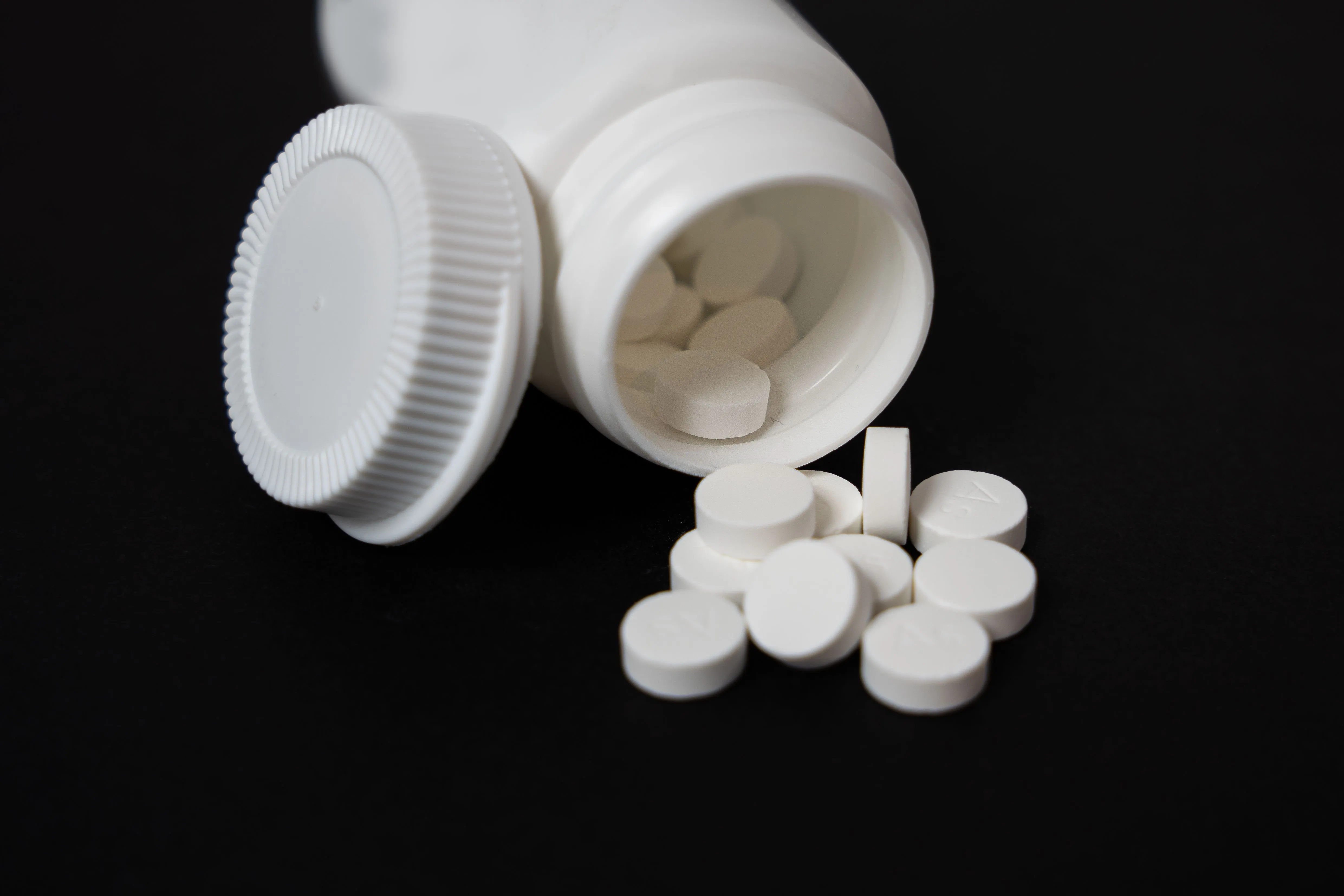 Anvisa manda recolher antibiótico após encontrar fragmento de vidro em frasco