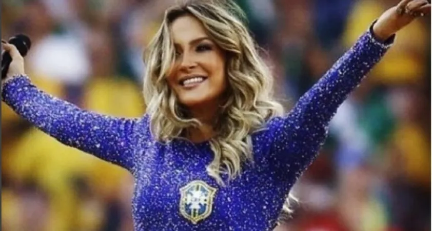 Após virar meme na internet, Claudia Leitte dispara: ?Cantei para bilhões? DE GRAÇA!