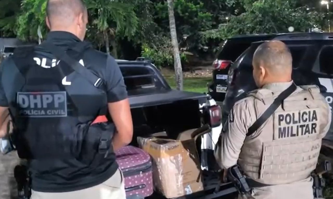PM e estudante de direito presos com drogas em shopping em Salvador