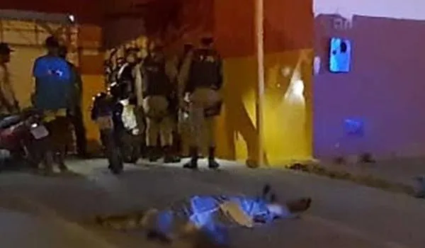 Homem é executado com diversos tiros na porta do trabalho em Barreiras 