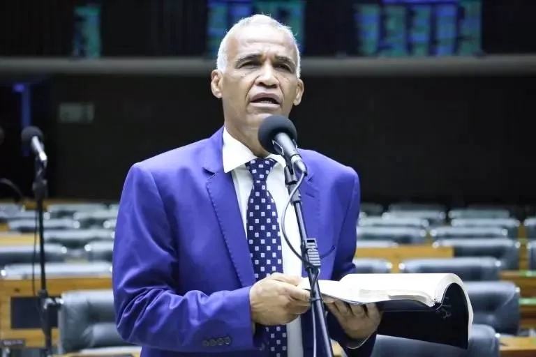 Pastor Sargento Isidório lança pré-candidatura à prefeitura de Salvador; político foi derrotado em 2016 e 2020