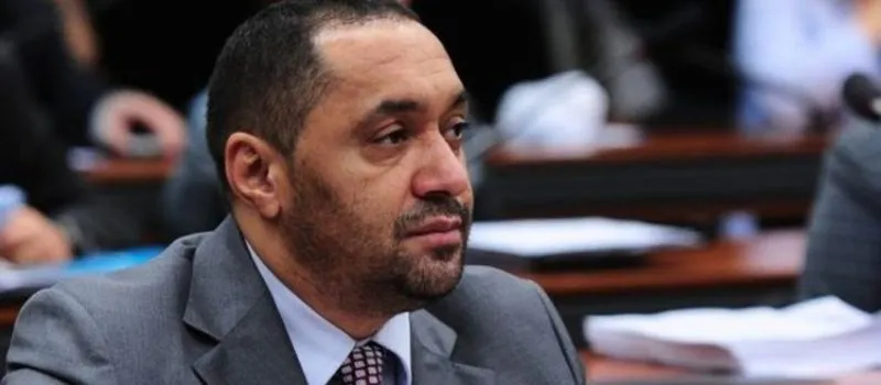 DENÚNCIA: Deputado Tiririca é acusado de assédio sexual por ex-funcionária
