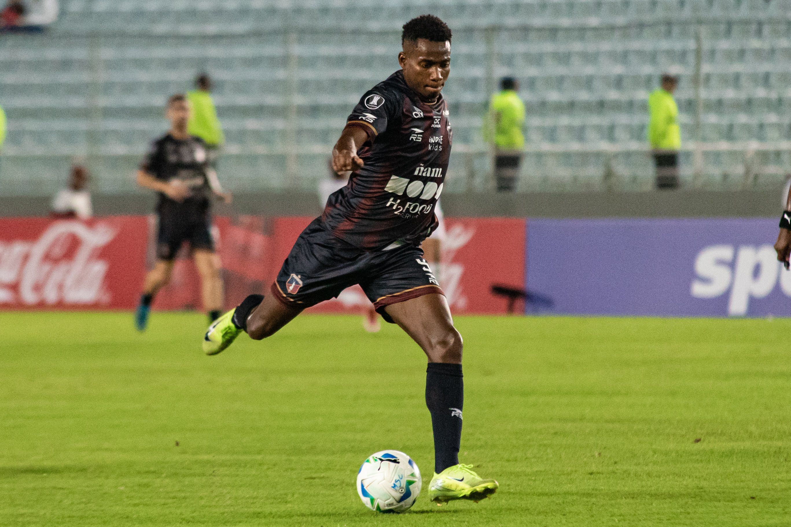 Monaguas sai na frente pela Libertadores