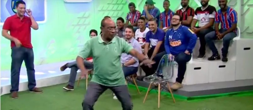 NO CAMPO DO 4: Pé de valsa, Silvio Mendes imita CR7, mas mostra molejo superior ao gajo; Veja vídeo