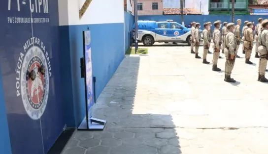 Idoso de 82 anos mata mulher a facadas: "passou em um mercadinho, comprou uma faca e golpeou"