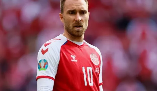 Jogador Christian Eriksen precisará de implante de desfibrilador cardíaco; dinamarquês teve parada cardíaca na Eurocopa