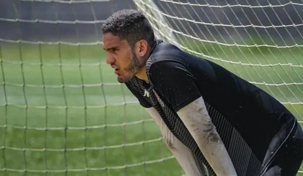 Fora de casa, Vitória busca vaga no G-4 em jogo contra o Cruzeiro; confira escalação