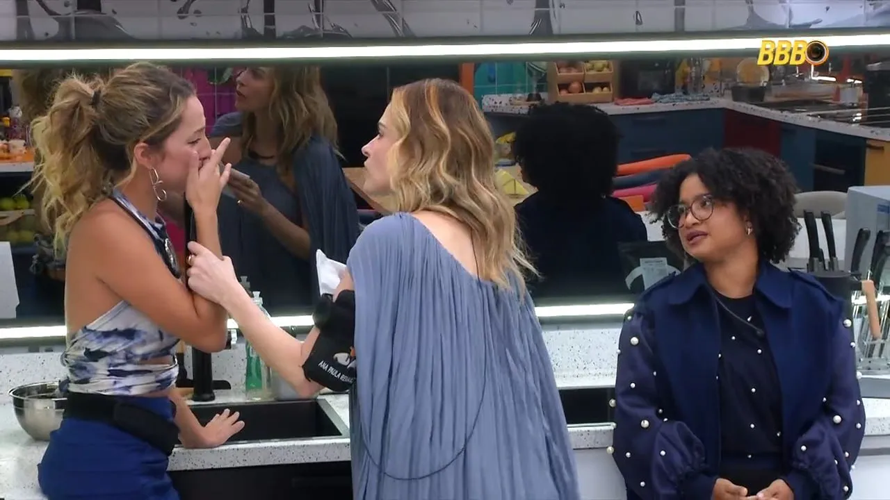Vai dar expulsão? Treta entre Samira e Jordana acaba em choro BBB 26; vídeo