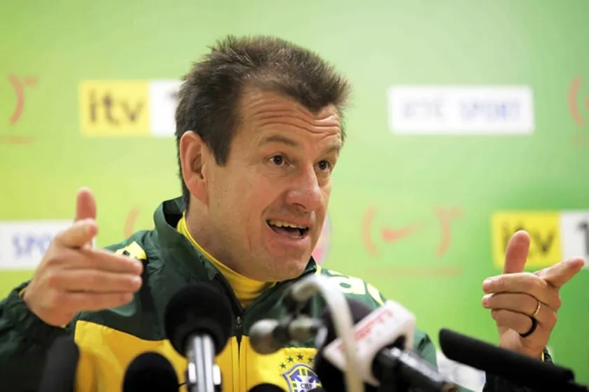 Dunga vai convocar! Veja as dúvidas do treinador