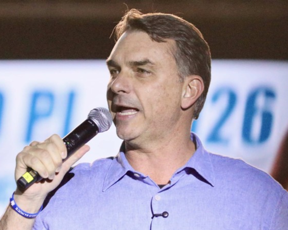 Fl&aacute;vio Bolsonaro