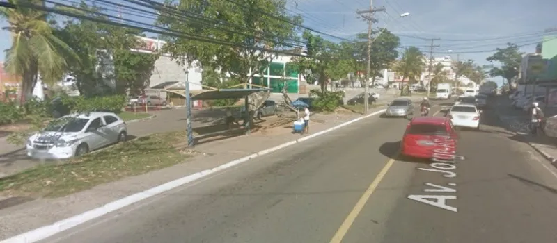 TROCA DE TIROS: Suspeito morre após vítima reagir a assalto na Avenida Jorge Amado