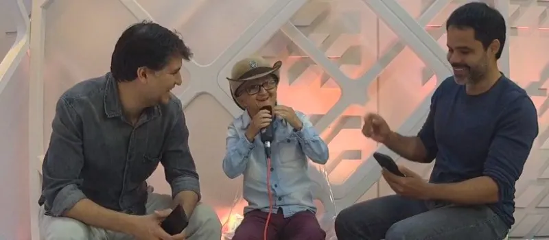 ‘DA BAHIA PARA O MUNDO’: Jotinha visita TV Aratu e brinca com torcedores do Vitória; Assista