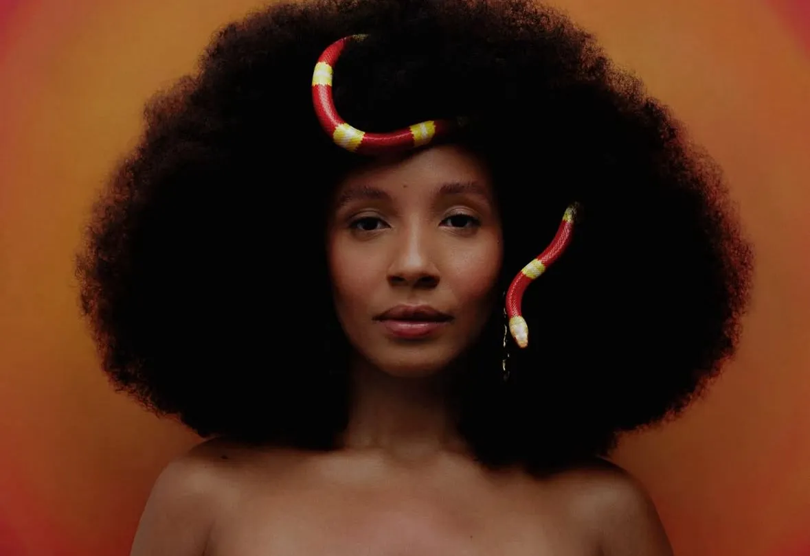 Quem é Nabiyah Be, a filha baiana de Jimmy Cliff que brilha no cinema e na música