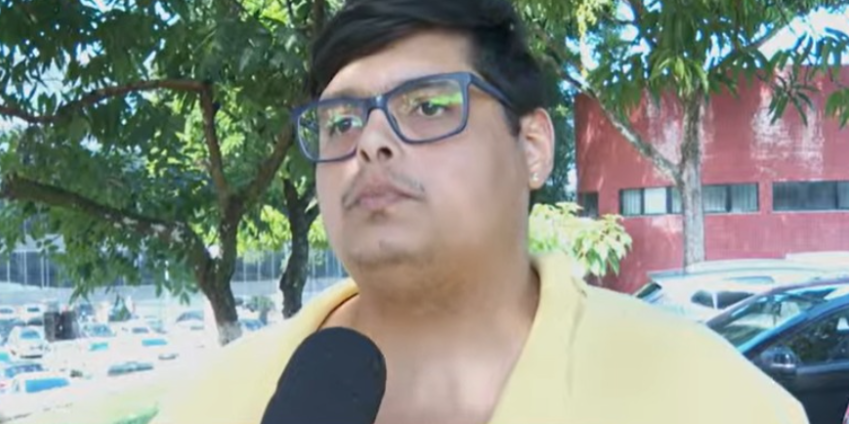 Um motorista de aplicativo afirmou ter sido agredido por um passageiro durante uma corrida em Salvador, após uma discussão sobre o trajeto até o aeroporto.| Reprodução: Tv Aratu