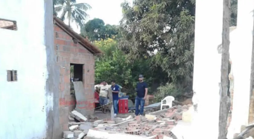 Idoso morre após muro de casa em obras cair sobre ele no interior da Bahia