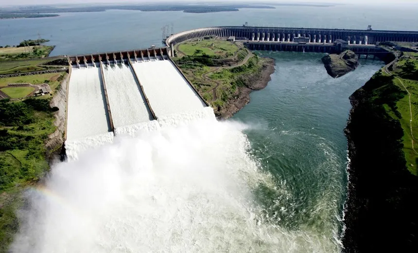 Brasil e Paraguai cancelam ata sobre compra de energia de Itaipu