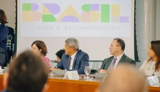 Em Brasília, Jerônimo apresenta demandas da Bahia em reunião com Lula