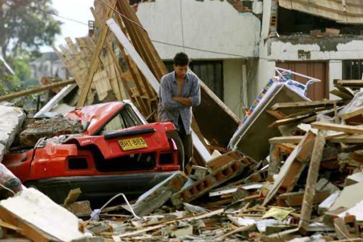 Terremoto na Col&ocirc;mbia faz moradores reviverem trauma de trag&eacute;dia de 1999. Foto: Reprodu&ccedil;&atilde;o La Patria