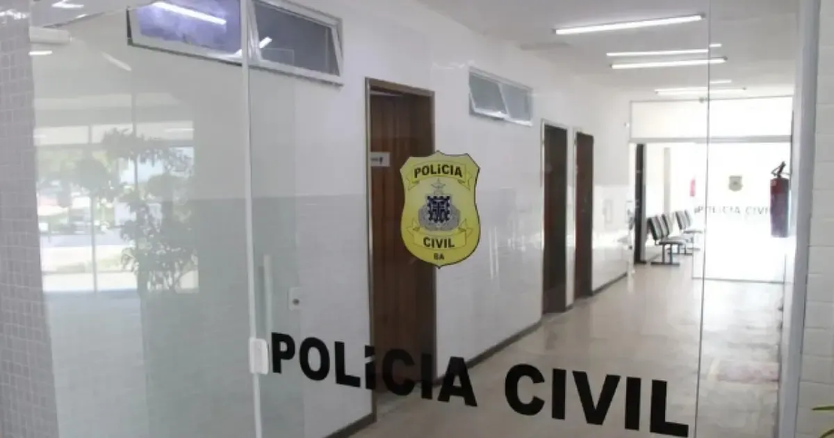 Idosa morre após ser atingida por bala perdida em ponto de ônibus no Caminho de Areia