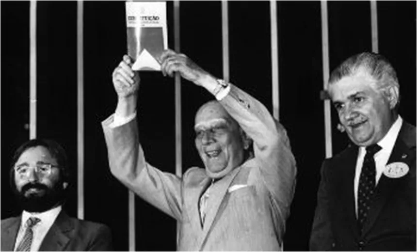 Nos 30 anos da Constituição, advogado comenta avanços e desafios