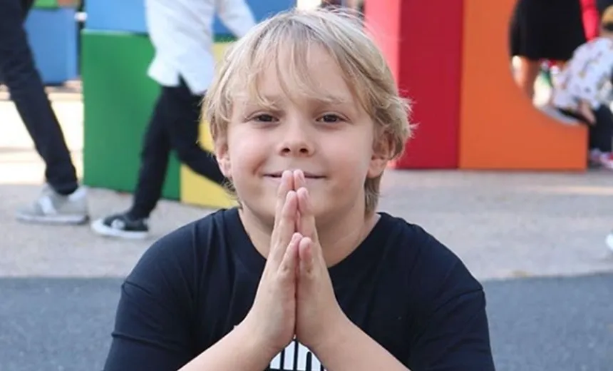 Filho de Neymar, Davi Lucca se diverte com o pai após saber que ganhará irmão