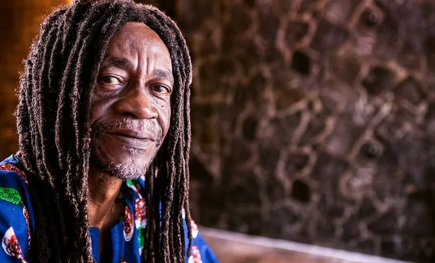 Cantor mais velho de afro, compositor do “Pérola Negra” vive ostracismo no Carnaval