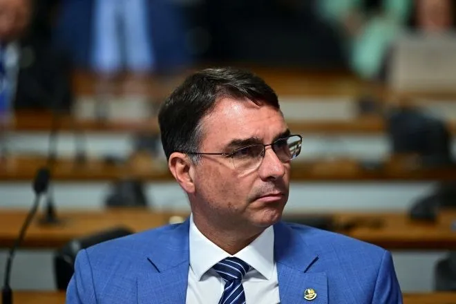 Flávio será candidato de Bolsonaro à presidência nas eleições de 2026