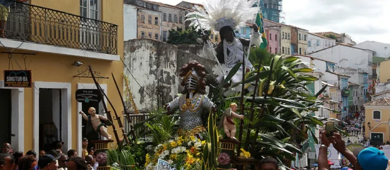 CAMINHOS DA INDEPENDÊNCIA: Festejos terminam com fogo simbólico no Campo Grande