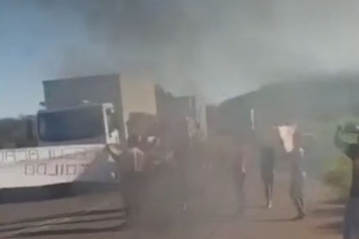 Interdi&ccedil;&atilde;o Rodovia Laje 02