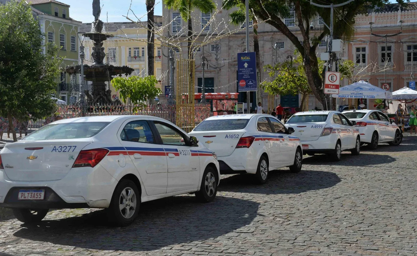 Imagem De T&aacute;xis Para Capa
