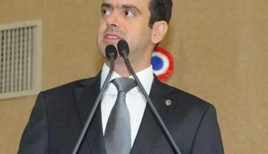 'Caindo aos pedaços': ponte que liga municípios preocupa deputado, que busca mudanças