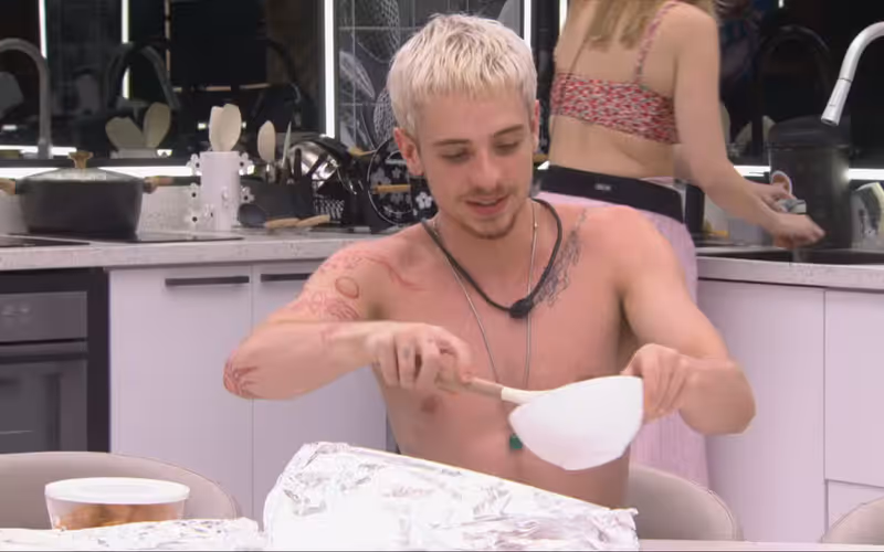 O coment&aacute;rio de Juliano Floss sobre Mari Gonzalez rapidamente repercutiu nas redes sociais, dividindo opini&otilde;es entre f&atilde;s do ex-casal/Foto: Divulga&ccedil;&atilde;o/Big Brother Brasil 26