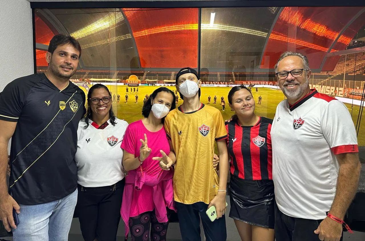No jogo contra o Náutico, torcedor com câncer realiza sonho de assistir o Vitória no Barradão