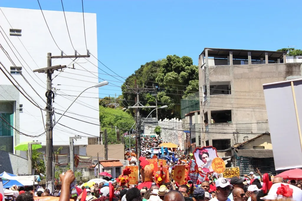 CALDEIRÃO DA FOLIA: Mudança do Garcia é palco para temas como política, sexo, racismo e… até mesmo Carnaval