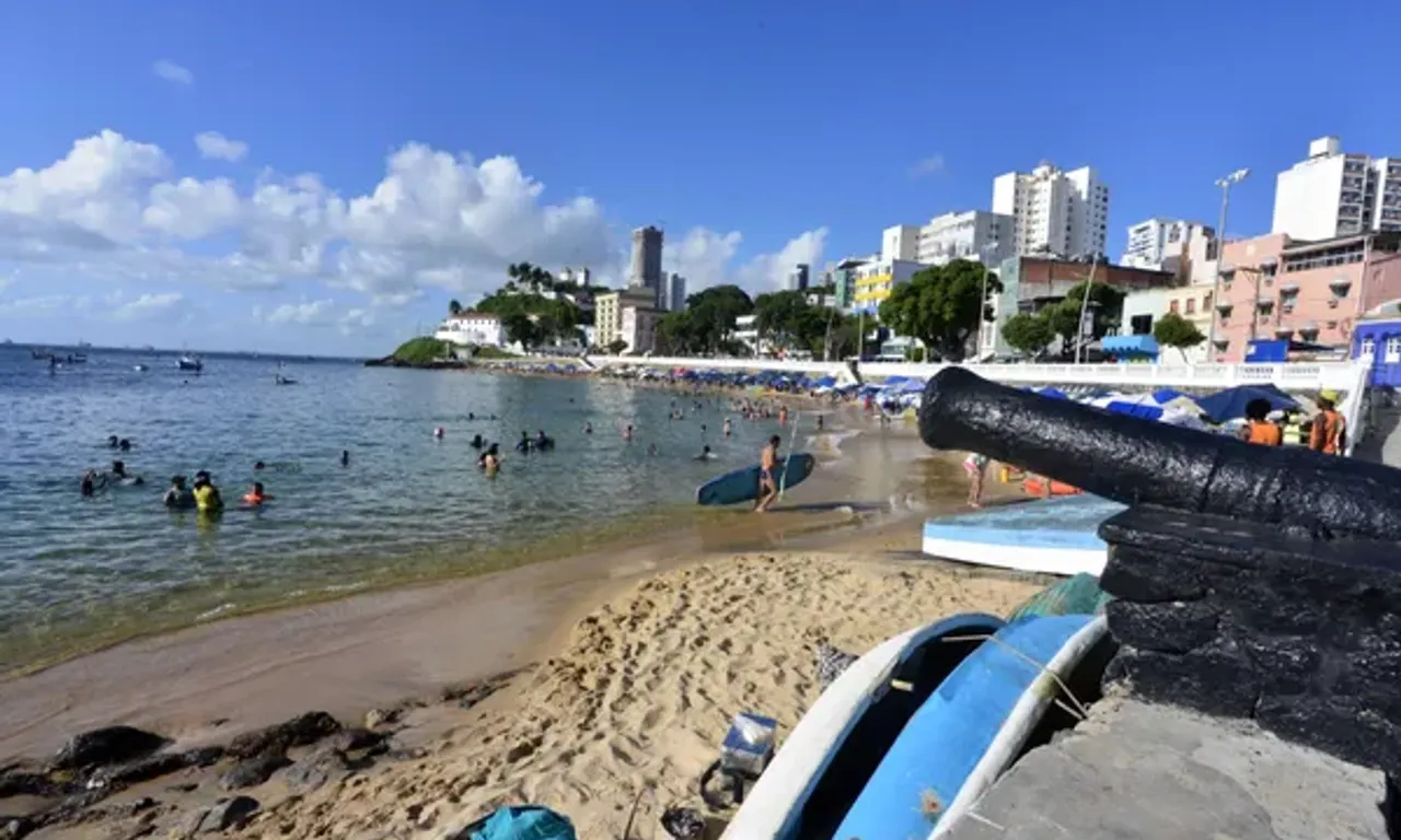Turista alem&atilde;o morre ap&oacute;s afogamento na praia do Porto da Barra. Foto: Divulga&ccedil;&atilde;o