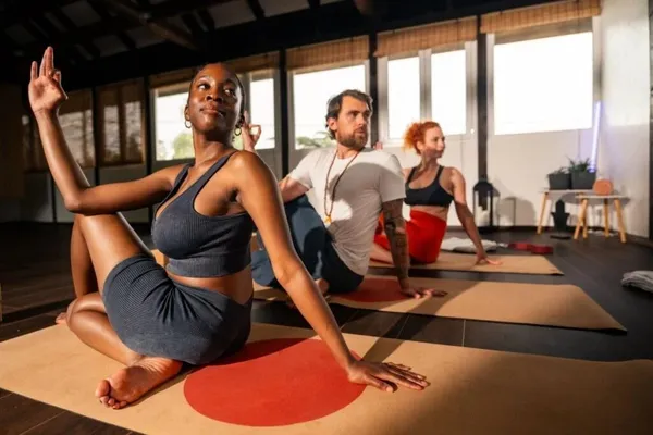 O Alma Girls Club estreia em Salvador com o evento “Acordar Alma”, promovendo yoga, autocuidado e experiências de bem-estar feminino/Foto: Reprodução  