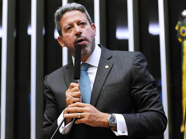 Comissão que avalia isenção do Imposto de Renda promove 1ª audiência 
