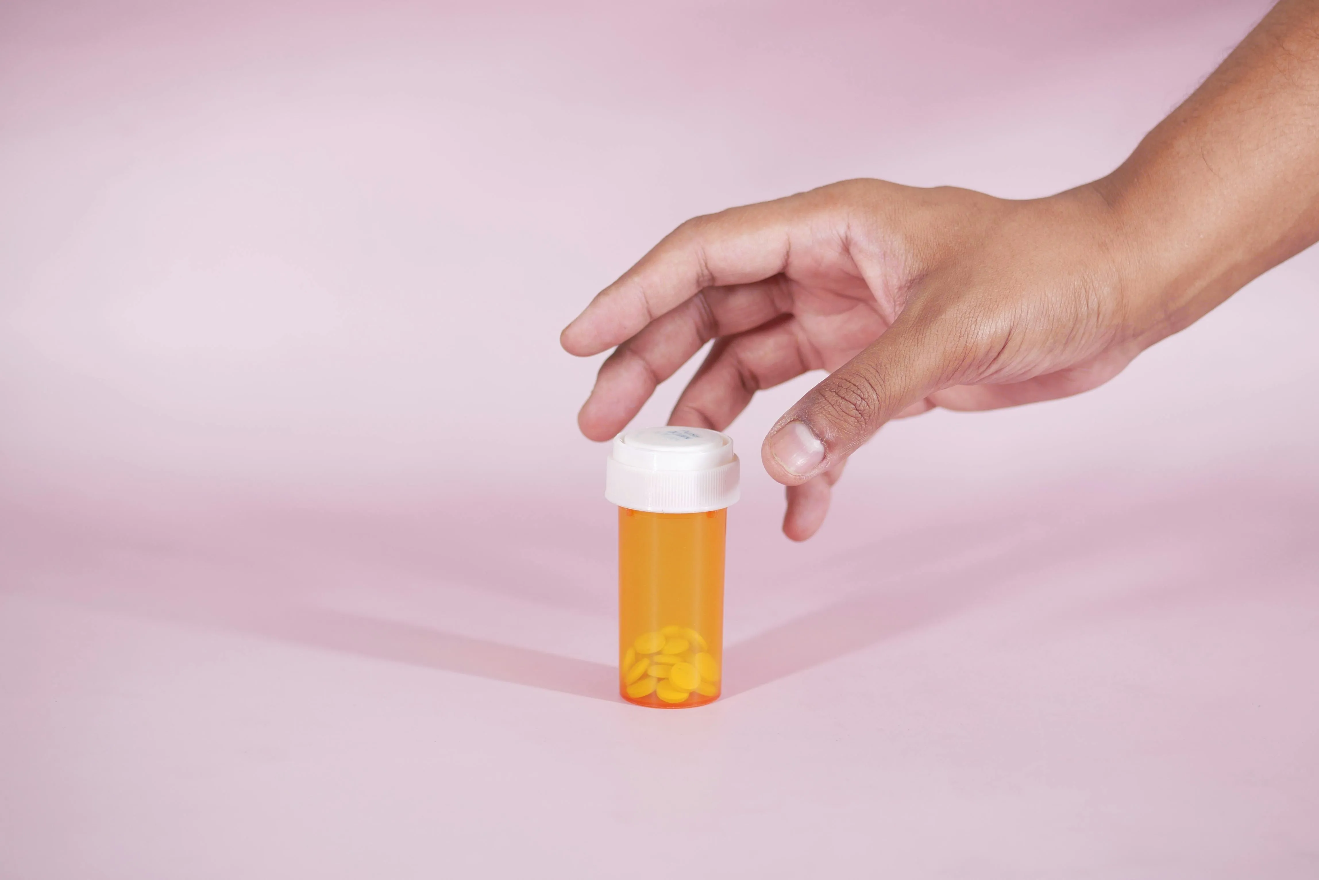 Medicamentos para colesterol são recolhidos após falha identificada em lote