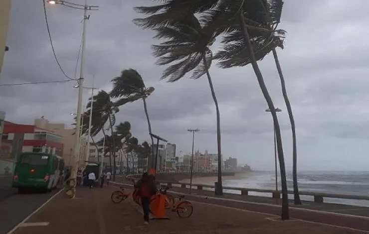 Não vai dar praia: confira a previsão do tempo para Salvador neste final de semana