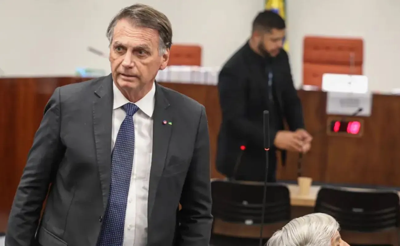 Bolsonaro solicita permissão ao STF para celebrar aniversário da filha Laura