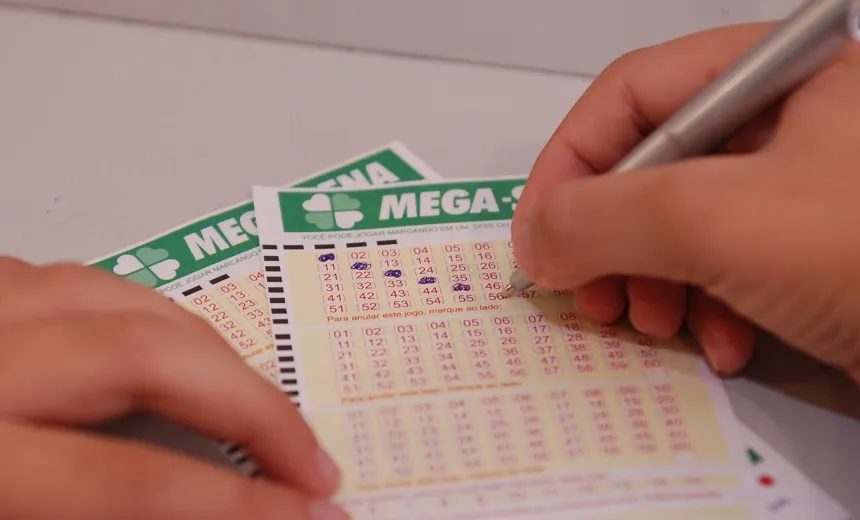 Ninguém acerta as seis dezenas da Mega-Sena e prêmio acumula; veja números sorteados