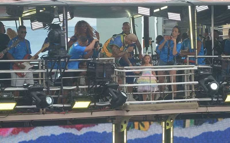 Liz &eacute; a &uacute;nica filha do cantor L&eacute;o Santana com a dan&ccedil;arina e influenciadora Lore Improta/Foto: Fred Pontes&nbsp;