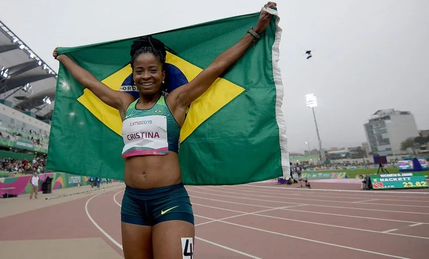 Brasil conquista medalhas de ouro na vela, judô, hipismo e atletismo em jogos Pan-Americanos