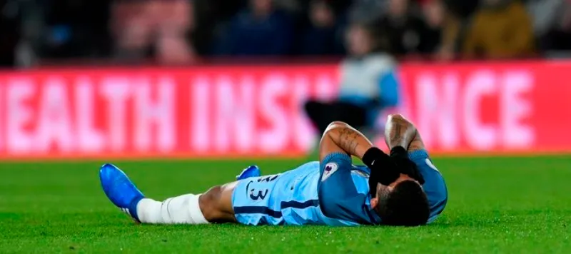 Destaque na Seleção Brasileira e Manchester City, atacante Gabriel Jesus sofre grave lesão no pé direito